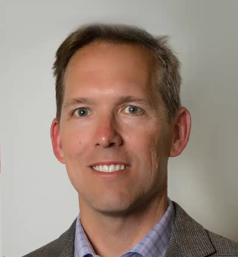 Mat Knutson headshot