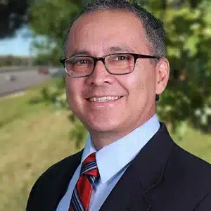 Mauricio Ruiz headshot