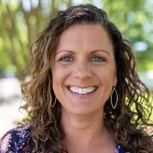 Nikki Guigou headshot