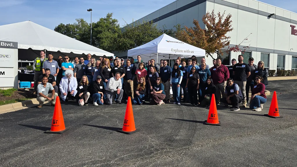 Employees in Terracon's Chicago offices gathering for a group photo at their field day event.